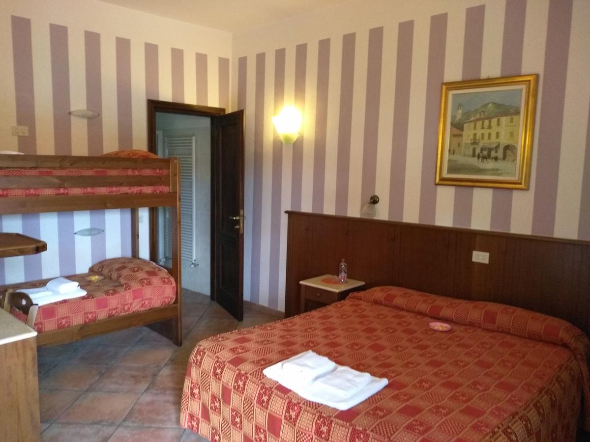 Hotel Excalibur Revello Экстерьер фото